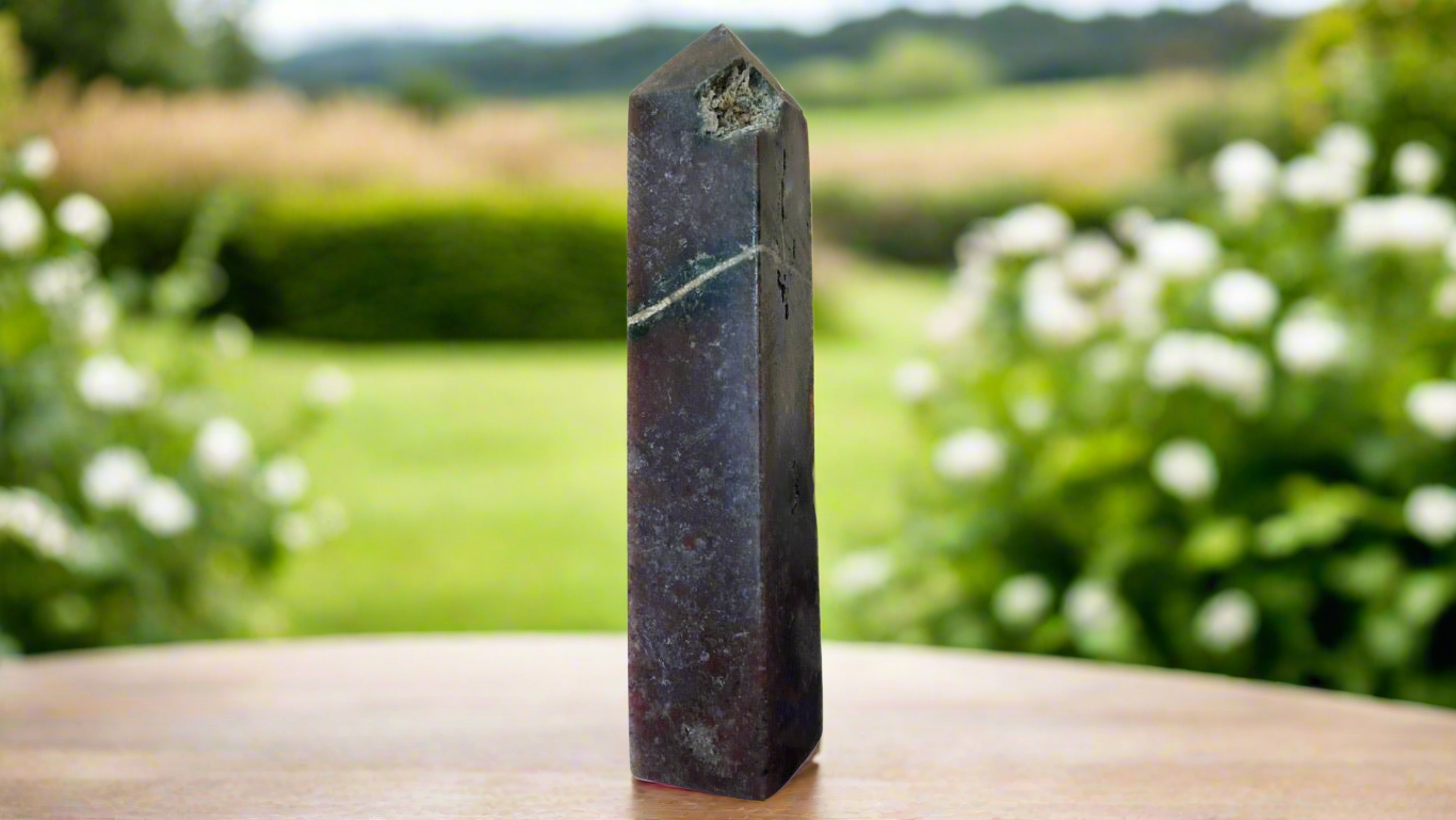 Dragon Blood Druze Pillar 13.5cm (rare find)