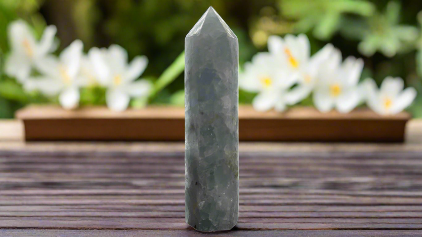 Celestite Tower 8cm