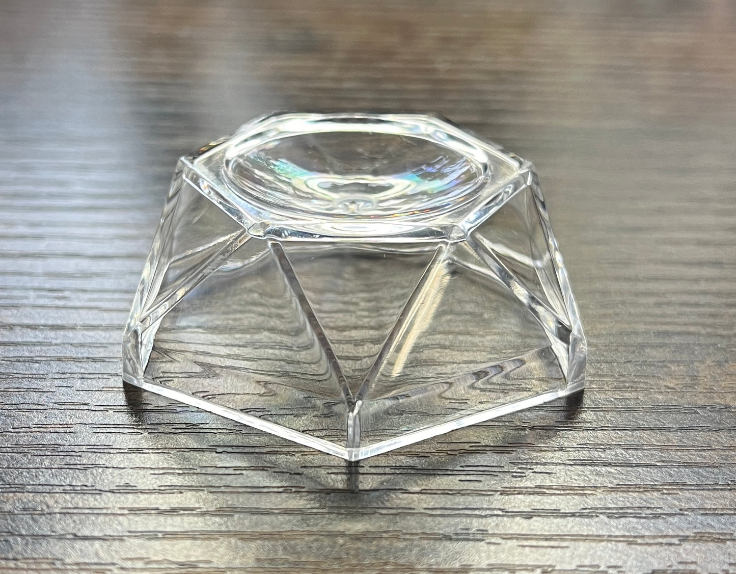 Clear Plastic Sphere Stand