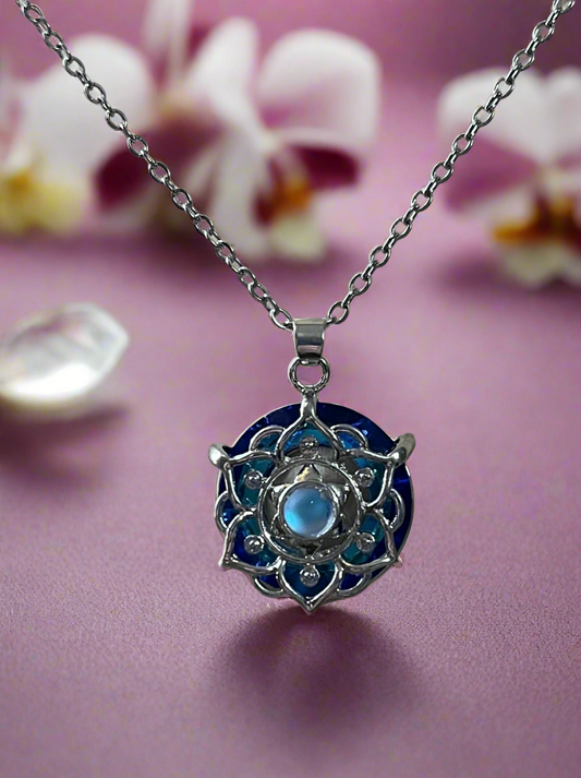 Mandala Pendant & Necklace