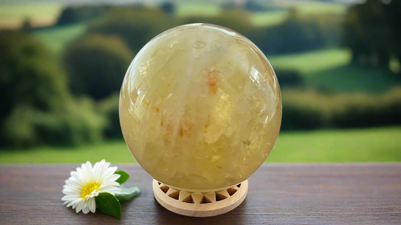 Citrine Sphere 183g 5.5cm