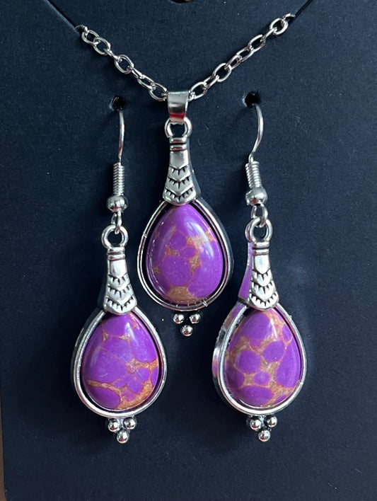 Natural Stone Pendant Necklace & Earrings