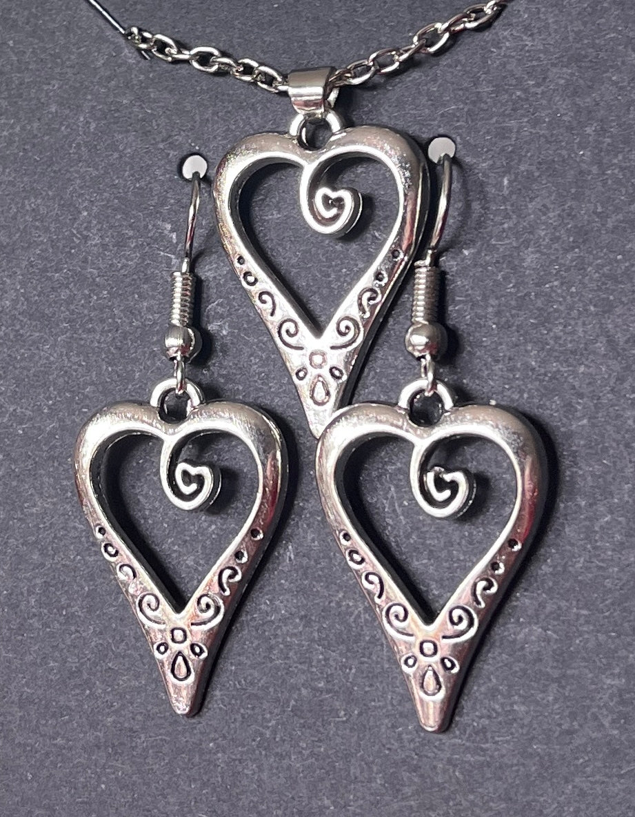 Heart Shaped Pendant Necklace & Earrings